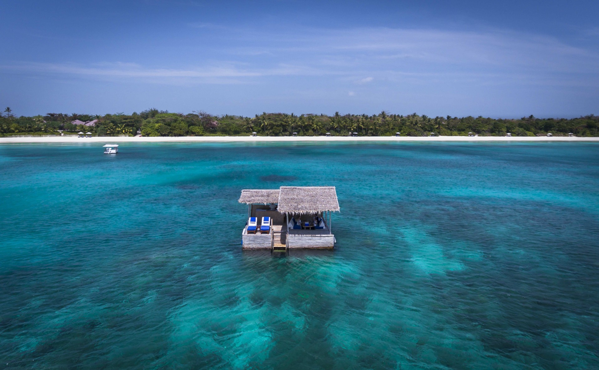 Luftaufnahme der Floating Bar
